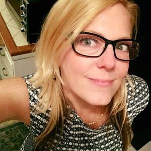 Meet your Posher, Dana